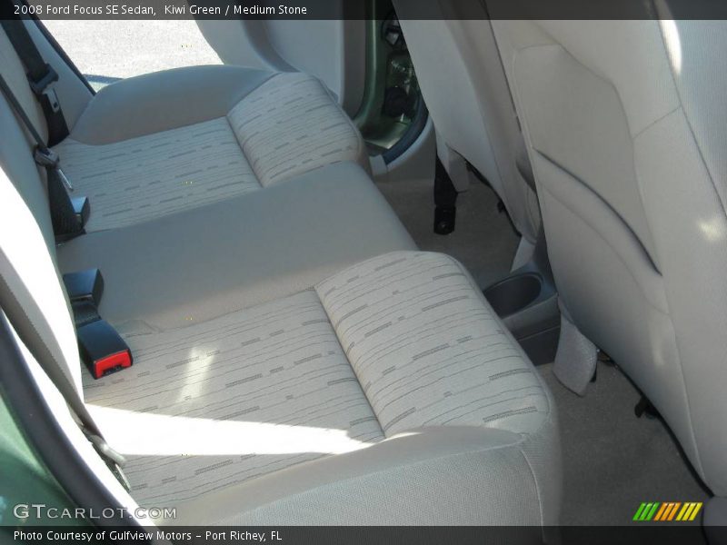 Kiwi Green / Medium Stone 2008 Ford Focus SE Sedan