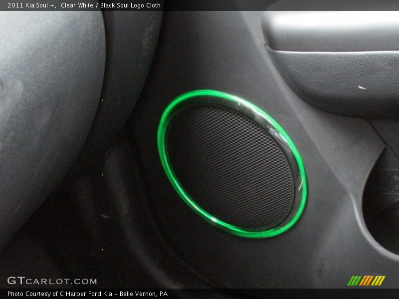 Clear White / Black Soul Logo Cloth 2011 Kia Soul +