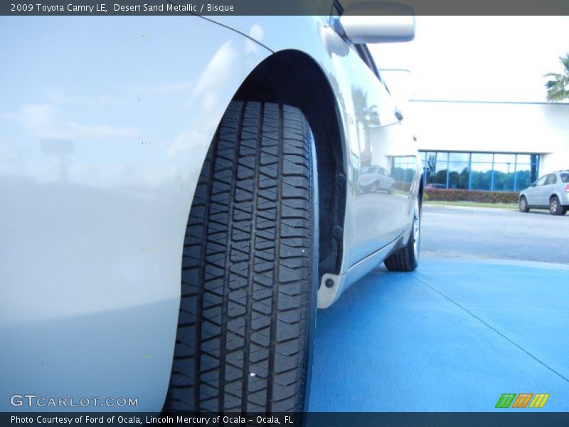 Desert Sand Metallic / Bisque 2009 Toyota Camry LE