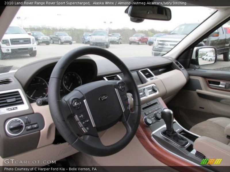 Dashboard of 2010 Range Rover Sport Supercharged