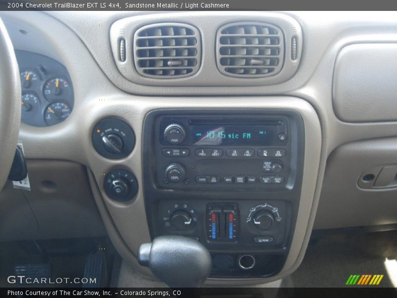 Sandstone Metallic / Light Cashmere 2004 Chevrolet TrailBlazer EXT LS 4x4