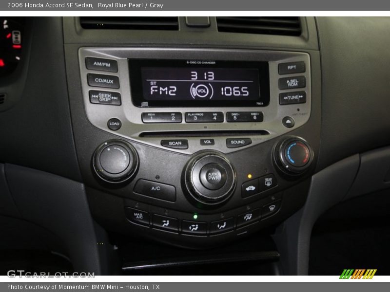 Controls of 2006 Accord SE Sedan
