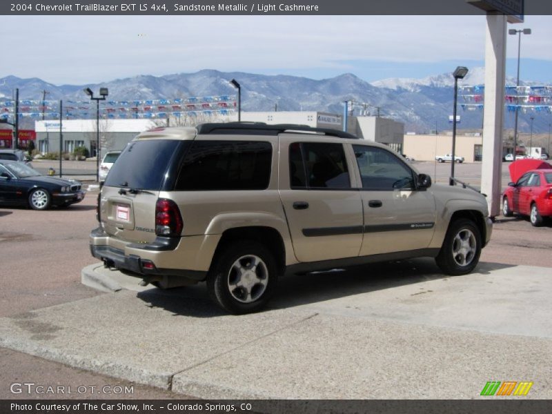 Sandstone Metallic / Light Cashmere 2004 Chevrolet TrailBlazer EXT LS 4x4