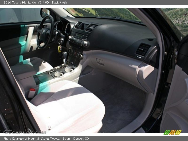 Black / Ash 2010 Toyota Highlander V6 4WD