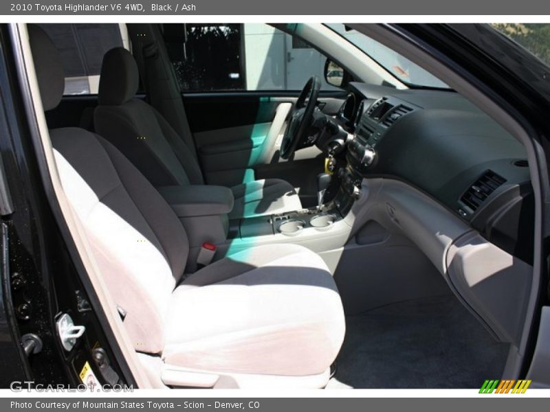 Black / Ash 2010 Toyota Highlander V6 4WD
