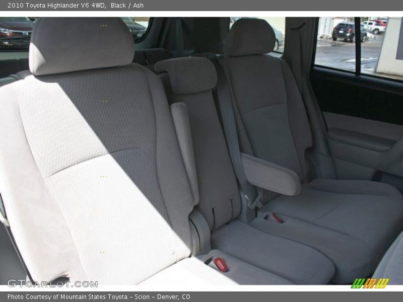 Black / Ash 2010 Toyota Highlander V6 4WD