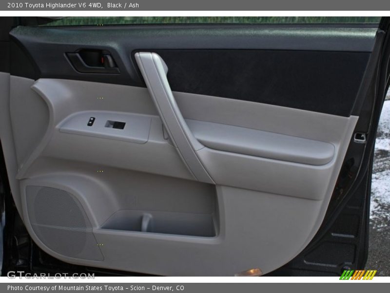 Black / Ash 2010 Toyota Highlander V6 4WD