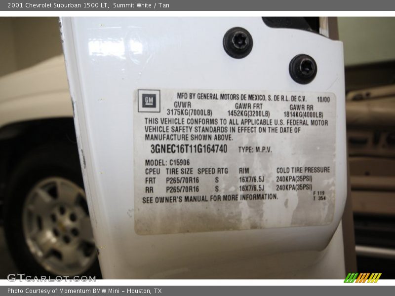 Summit White / Tan 2001 Chevrolet Suburban 1500 LT