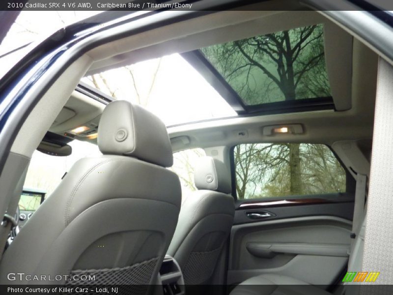 Sunroof of 2010 SRX 4 V6 AWD