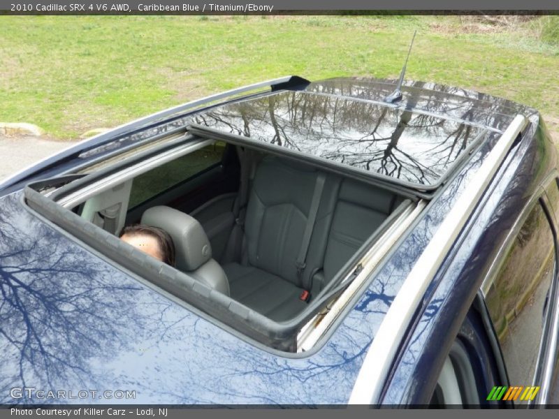 Sunroof of 2010 SRX 4 V6 AWD