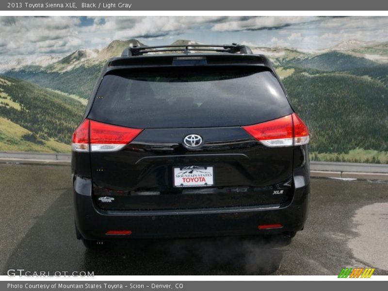Black / Light Gray 2013 Toyota Sienna XLE