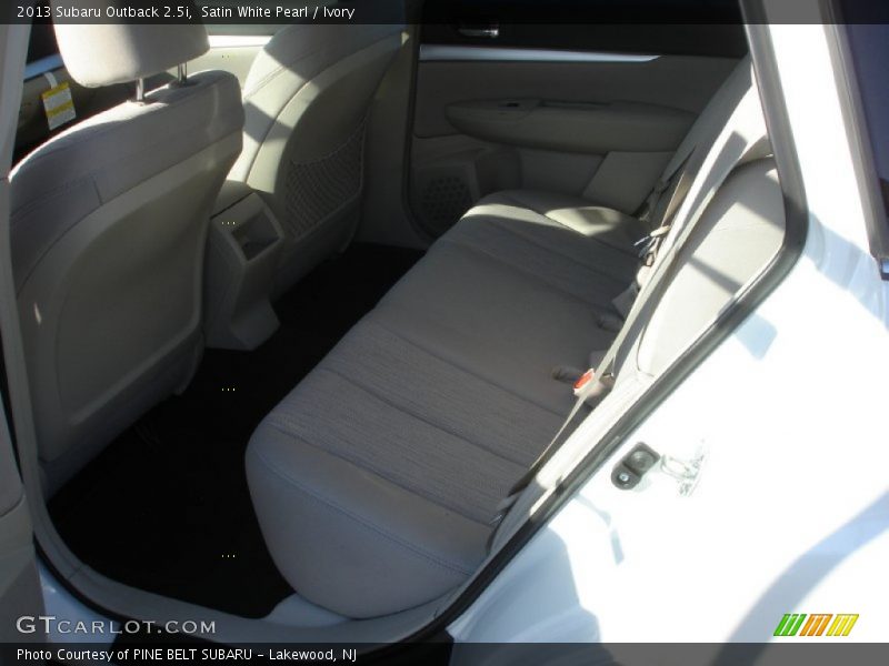 Satin White Pearl / Ivory 2013 Subaru Outback 2.5i