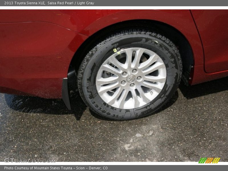 Salsa Red Pearl / Light Gray 2013 Toyota Sienna XLE