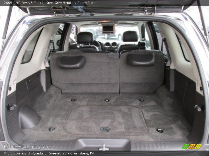  2006 Envoy SLT 4x4 Trunk