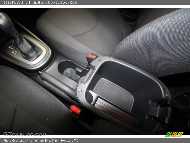 Bright Silver / Black Soul Logo Cloth 2011 Kia Soul +