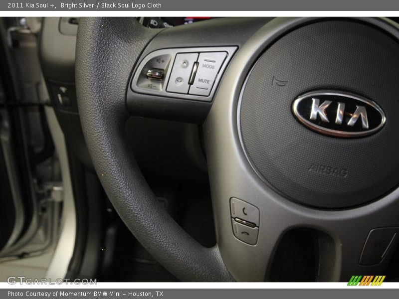 Bright Silver / Black Soul Logo Cloth 2011 Kia Soul +