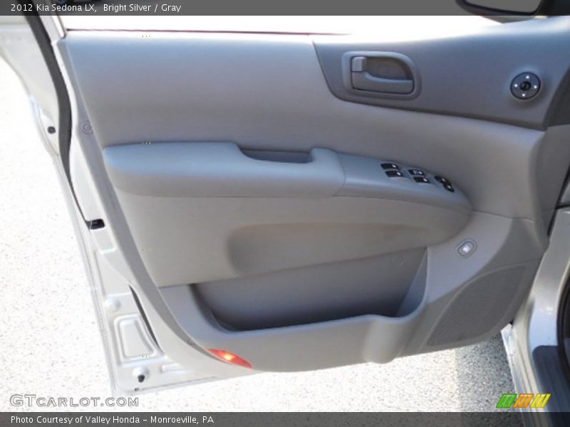 Bright Silver / Gray 2012 Kia Sedona LX