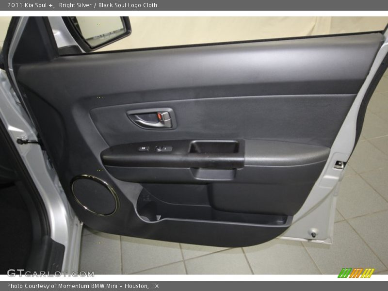 Bright Silver / Black Soul Logo Cloth 2011 Kia Soul +