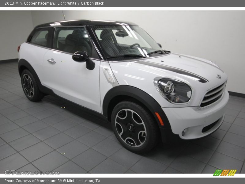 Front 3/4 View of 2013 Cooper Paceman