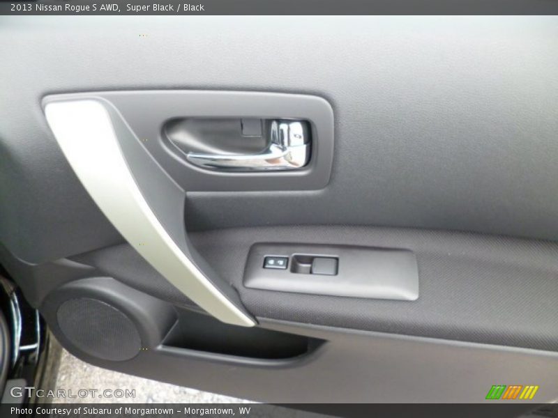 Super Black / Black 2013 Nissan Rogue S AWD