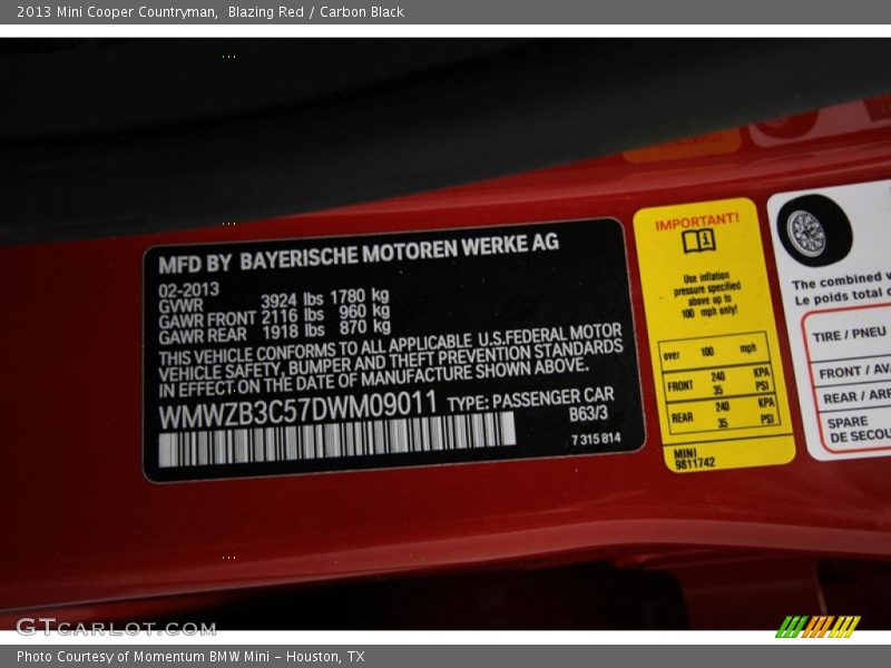 Blazing Red / Carbon Black 2013 Mini Cooper Countryman