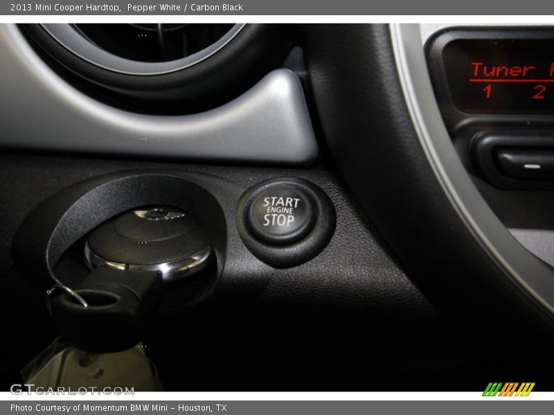 Pepper White / Carbon Black 2013 Mini Cooper Hardtop