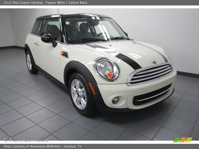 Pepper White / Carbon Black 2013 Mini Cooper Hardtop