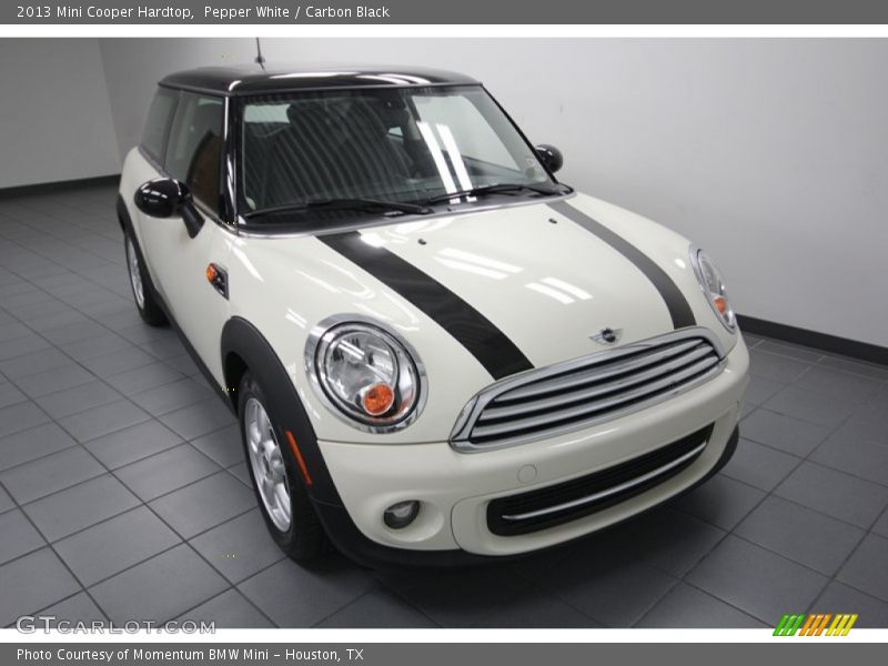 Pepper White / Carbon Black 2013 Mini Cooper Hardtop