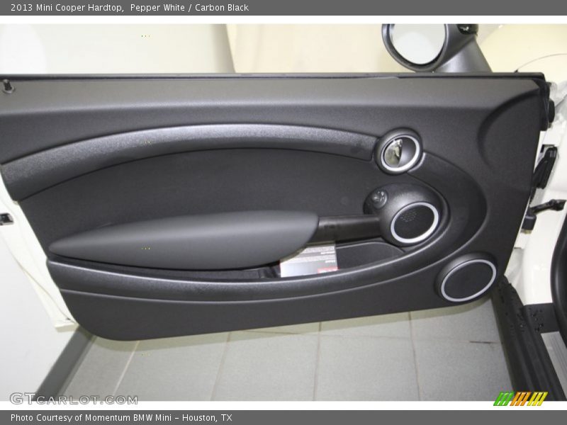 Pepper White / Carbon Black 2013 Mini Cooper Hardtop