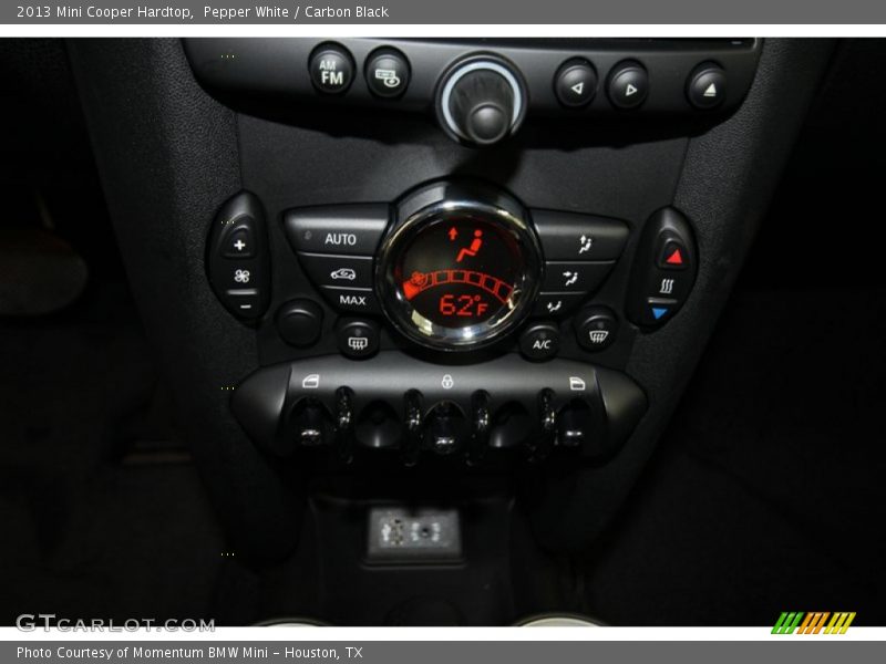 Pepper White / Carbon Black 2013 Mini Cooper Hardtop