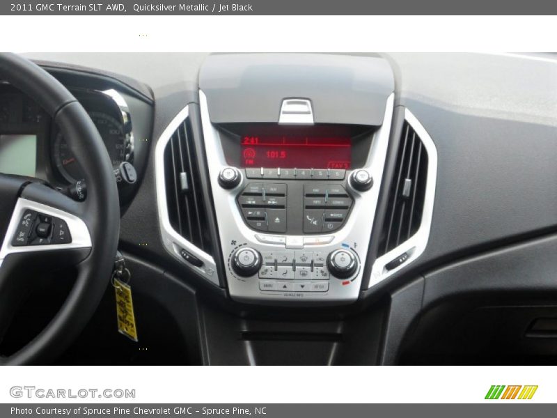Quicksilver Metallic / Jet Black 2011 GMC Terrain SLT AWD
