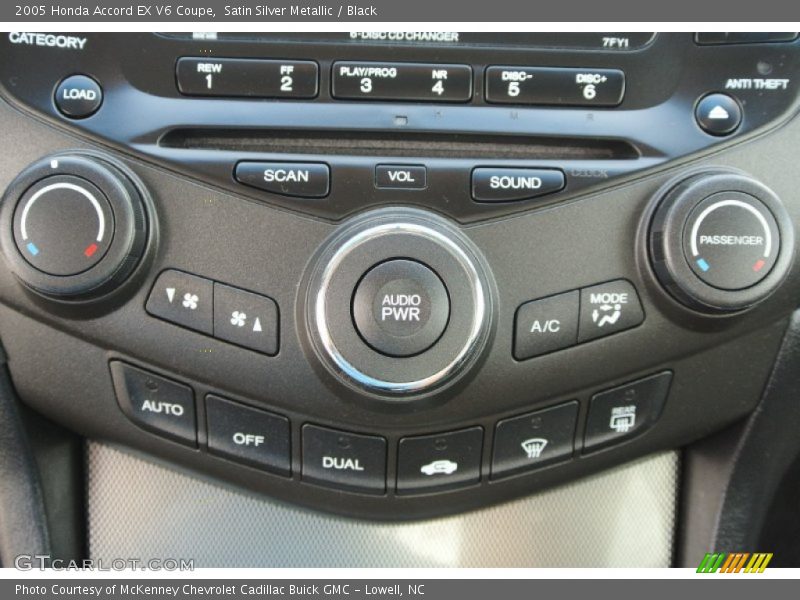 Controls of 2005 Accord EX V6 Coupe