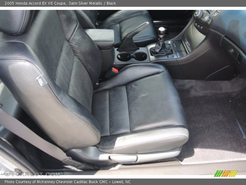 Front Seat of 2005 Accord EX V6 Coupe