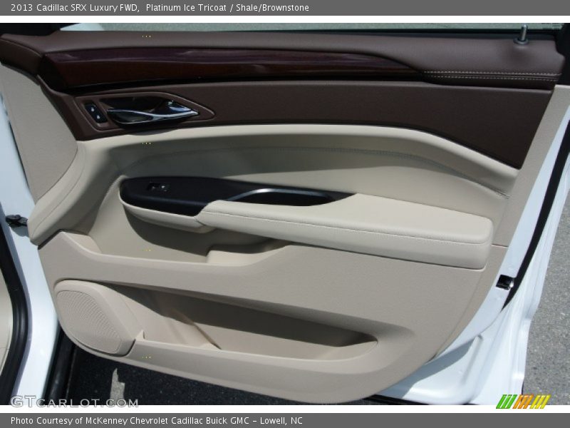 Platinum Ice Tricoat / Shale/Brownstone 2013 Cadillac SRX Luxury FWD