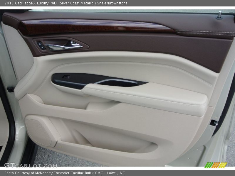 Silver Coast Metallic / Shale/Brownstone 2013 Cadillac SRX Luxury FWD
