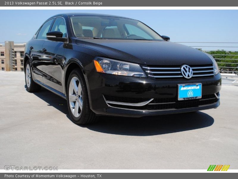 Black / Cornsilk Beige 2013 Volkswagen Passat 2.5L SE