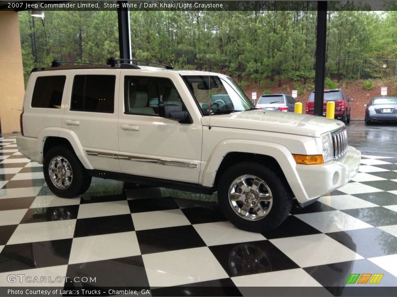 Stone White / Dark Khaki/Light Graystone 2007 Jeep Commander Limited