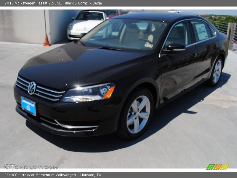 Black / Cornsilk Beige 2013 Volkswagen Passat 2.5L SE