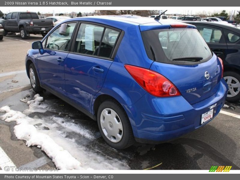 Blue Metallic / Charcoal 2009 Nissan Versa 1.8 S Hatchback
