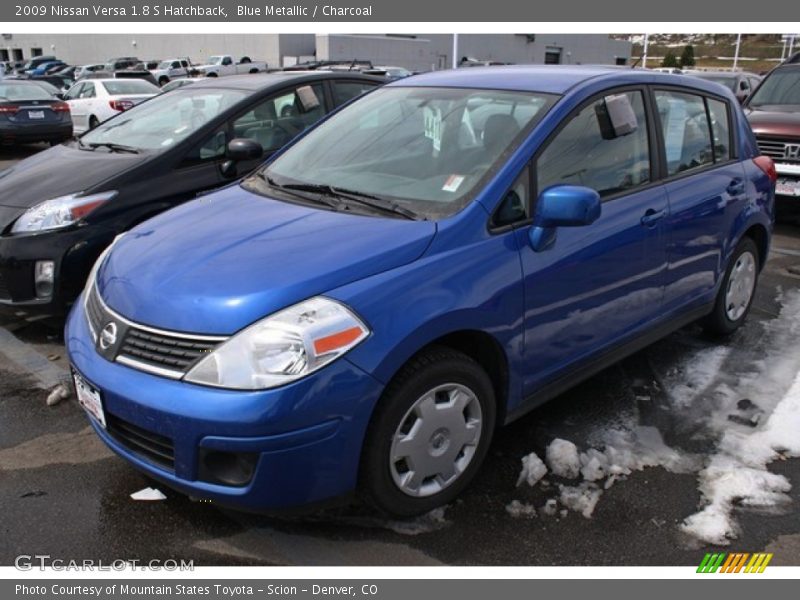 Blue Metallic / Charcoal 2009 Nissan Versa 1.8 S Hatchback