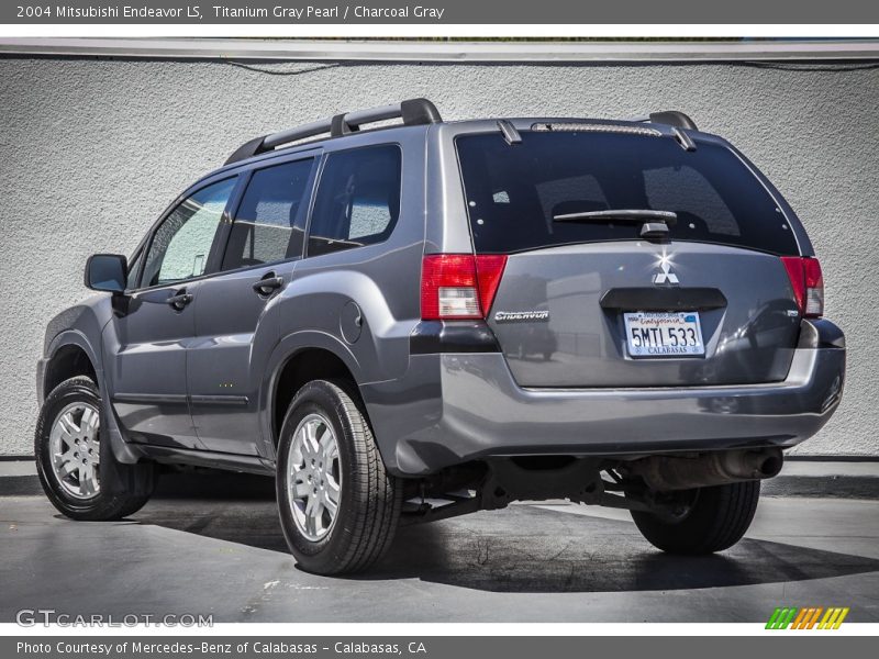 Titanium Gray Pearl / Charcoal Gray 2004 Mitsubishi Endeavor LS