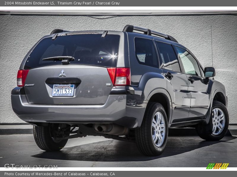 Titanium Gray Pearl / Charcoal Gray 2004 Mitsubishi Endeavor LS