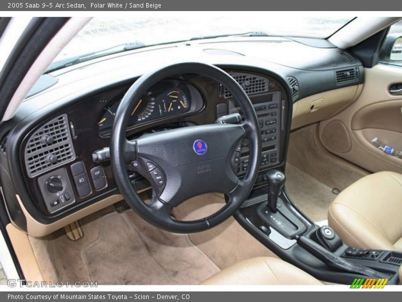 Polar White / Sand Beige 2005 Saab 9-5 Arc Sedan