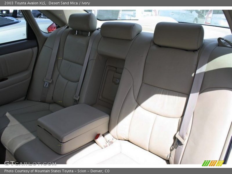 Desert Sand Mica / Ivory 2003 Toyota Avalon XLS