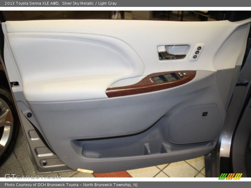 Silver Sky Metallic / Light Gray 2013 Toyota Sienna XLE AWD