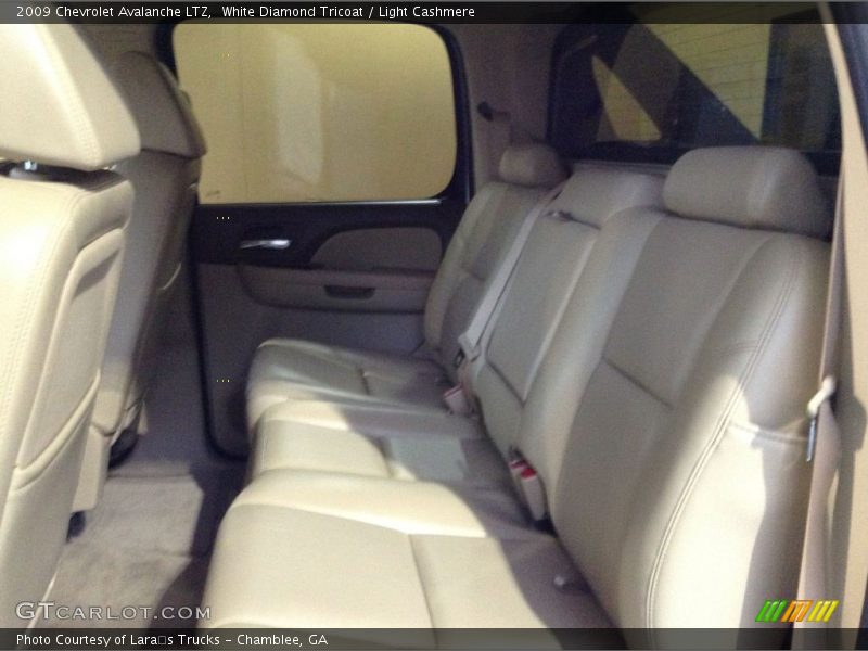 White Diamond Tricoat / Light Cashmere 2009 Chevrolet Avalanche LTZ
