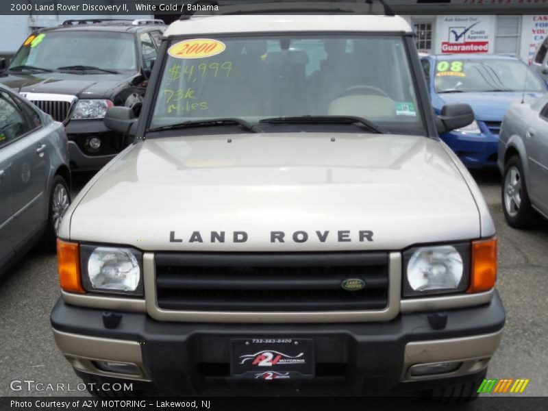 White Gold / Bahama 2000 Land Rover Discovery II
