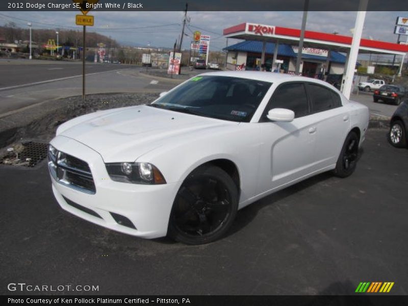 Bright White / Black 2012 Dodge Charger SE