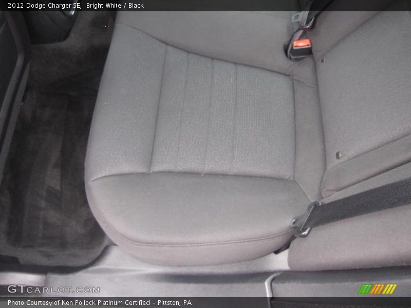 Bright White / Black 2012 Dodge Charger SE