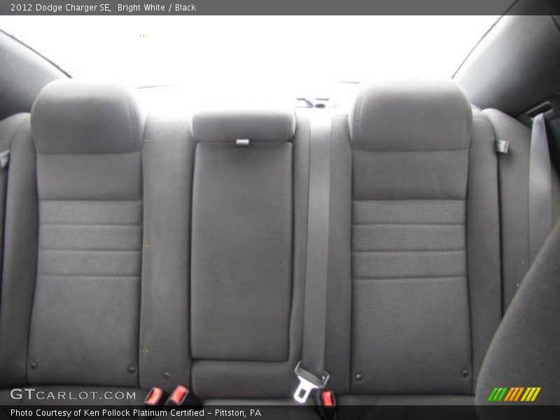 Bright White / Black 2012 Dodge Charger SE